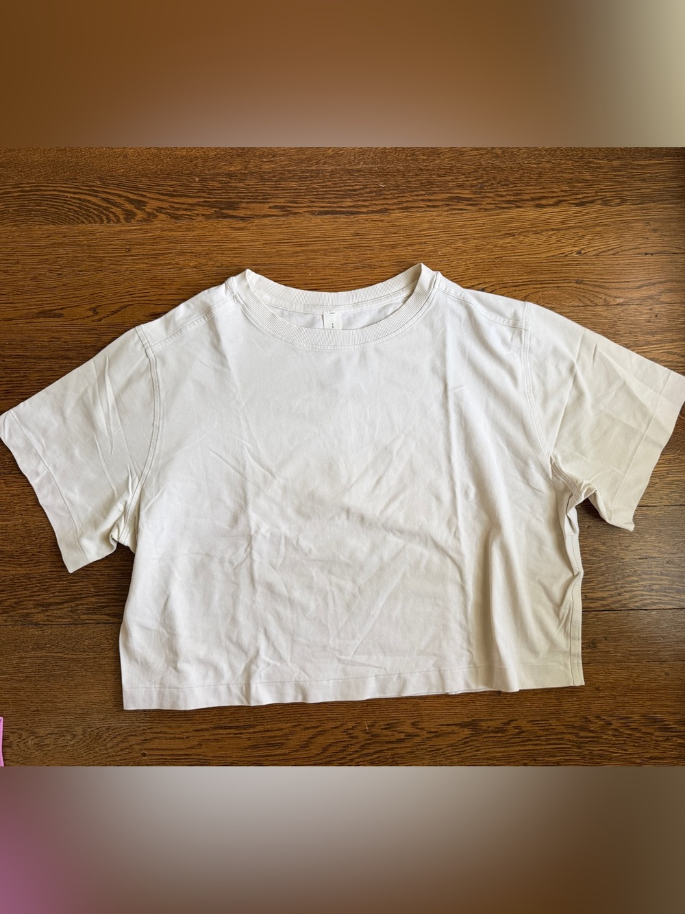 Lululemon All Yours Organic Cropped Tee in Light Ivory size Large